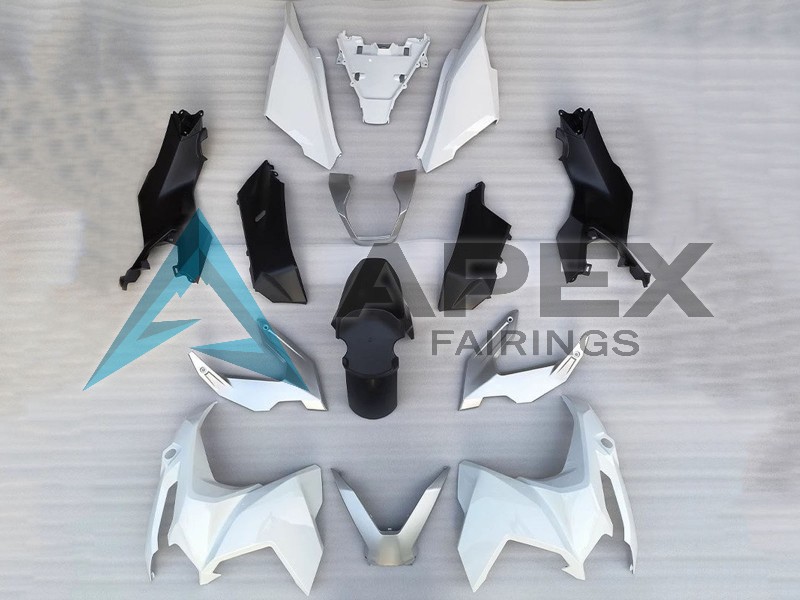 White Silver Black - Honda ADV160 (2022-2025) ABS Fairings | Apex Fairings