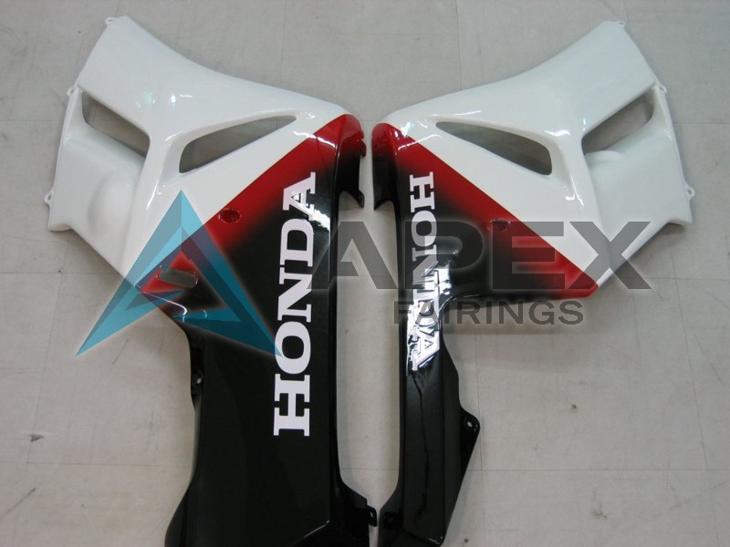 White Red Blue HRC - Honda CBR1000RR Fireblade SC57 (2004-2005) ABS Fairings | Apex Fairings — view 2